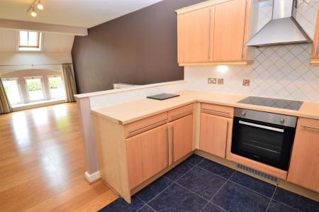 2 bedroom Flat to let in School Street, Bromley Cross, Bolton, BL7