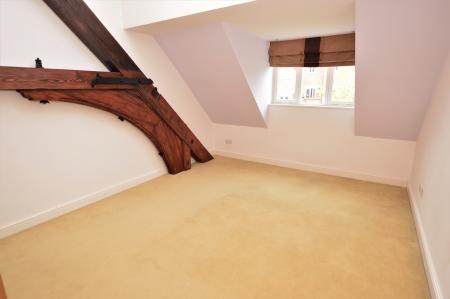 2 bedroom Flat to let in School Street, Bromley Cross, Bolton, BL7