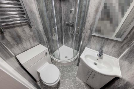 8 bedroom House share to let in Oldham Road, Failsworth, Manchester, M35