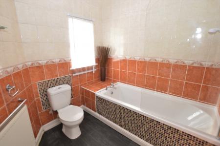 2 bedroom Terraced House to let in Crown Lane, Horwich, BL6