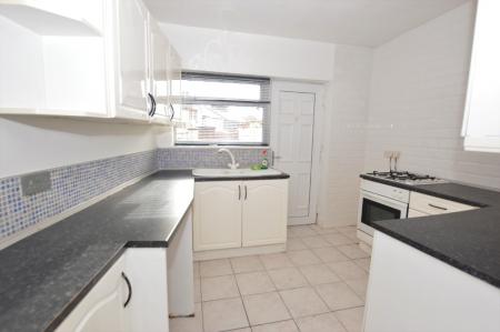 2 bedroom Terraced House to let in Crown Lane, Horwich, BL6