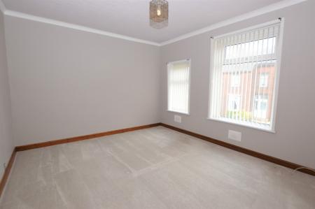 2 bedroom Terraced House to let in Crown Lane, Horwich, BL6