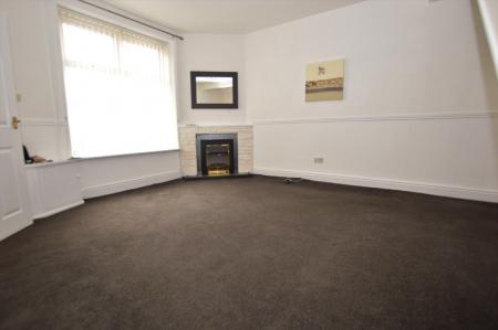 2 bedroom Terraced House to let in Crown Lane, Horwich, BL6