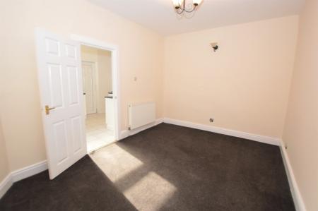 2 bedroom Terraced House to let in Crown Lane, Horwich, BL6
