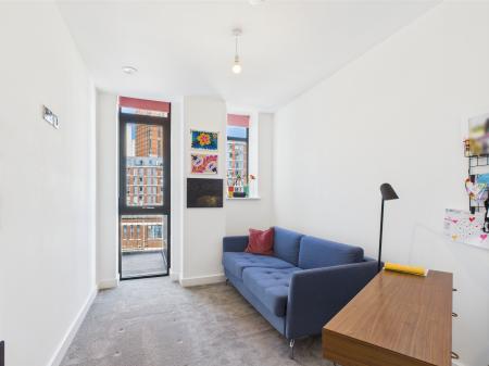 3 bedroom Apartment for sale in Gooch Street North, City Centre, Birmingham, B5