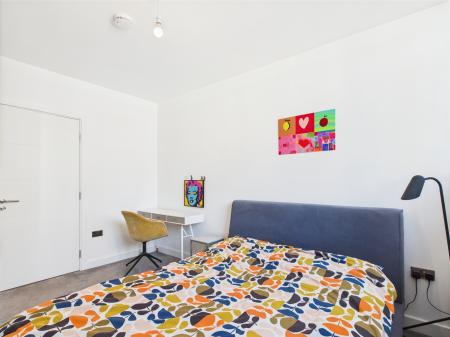 3 bedroom Apartment for sale in Gooch Street North, City Centre, Birmingham, B5