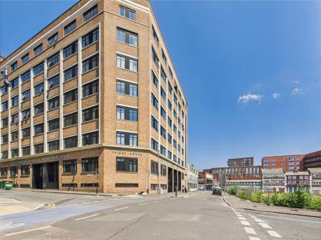 3 bedroom Apartment for sale in Gooch Street North, City Centre, Birmingham, B5