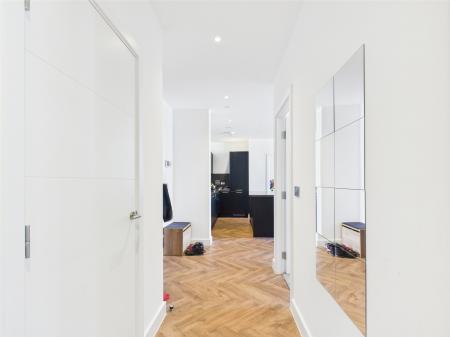3 bedroom Apartment for sale in Gooch Street North, City Centre, Birmingham, B5