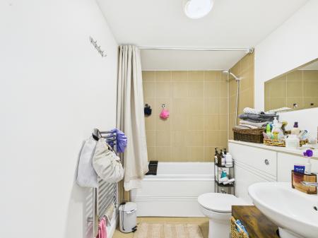 2 bedroom Flat for sale in Latitude Development, City Centre, Birmingham, B5