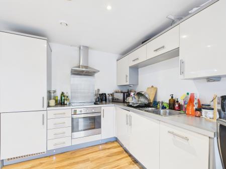 2 bedroom Flat for sale in Latitude Development, City Centre, Birmingham, B5