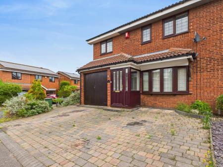 4 bedroom Semi-detached house for sale in Rischale Way, Walsall, Aldridge, WS4