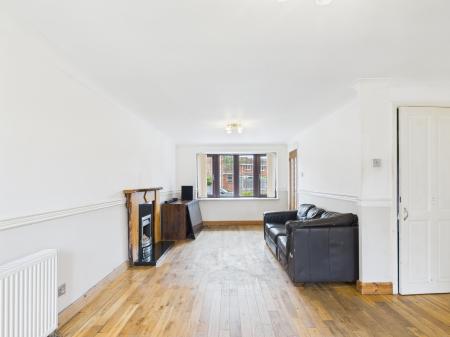 4 bedroom Semi-detached house for sale in Rischale Way, Walsall, Aldridge, WS4