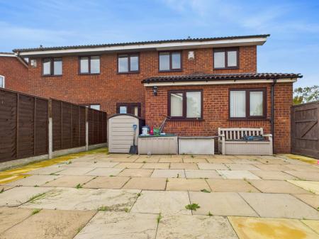 4 bedroom Semi-detached house for sale in Rischale Way, Walsall, Aldridge, WS4