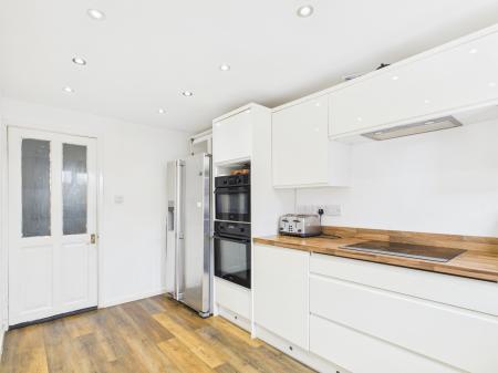 4 bedroom Semi-detached house for sale in Rischale Way, Walsall, Aldridge, WS4