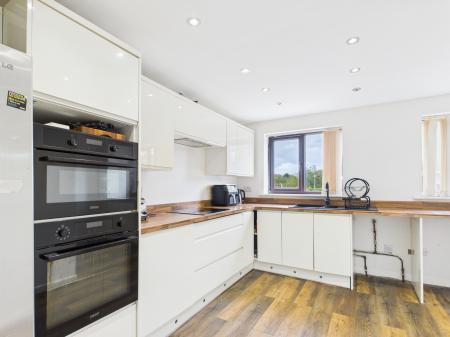 4 bedroom Semi-detached house for sale in Rischale Way, Walsall, Aldridge, WS4