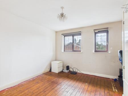 4 bedroom Semi-detached house for sale in Rischale Way, Walsall, Aldridge, WS4