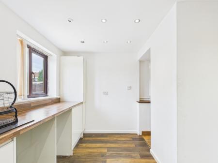 4 bedroom Semi-detached house for sale in Rischale Way, Walsall, Aldridge, WS4