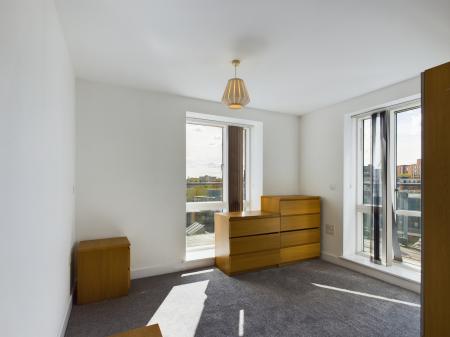 2 bedroom Flat to let in Essex Street, City Centre, Birmingham, B5