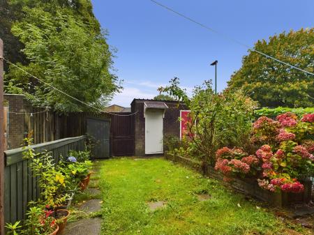 1 bedroom House share to let in Sherborne Grove, City Centre, Birmingham, B1