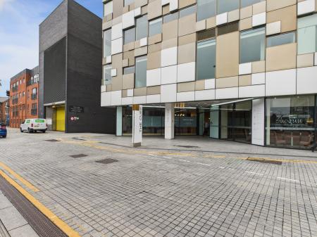 1 bedroom Flat to let in The Cube West, Birmingham City Centre, B1