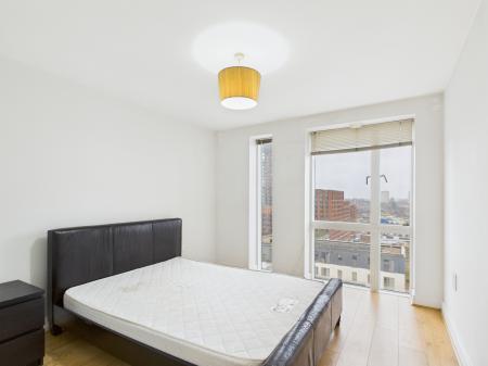 2 bedroom Flat to let in Essex Street, City Centre, Birmingham, B5