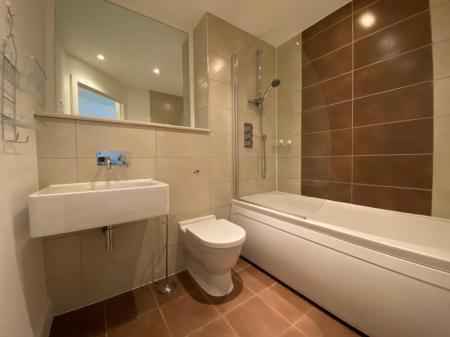 2 bedroom Flat to let in i-Land Development, City Centre, Birmingham, B5