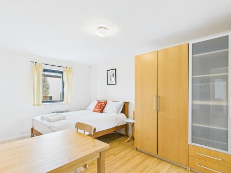 2 bedroom Flat for sale in Rickman Drive, Birmingham, B15
