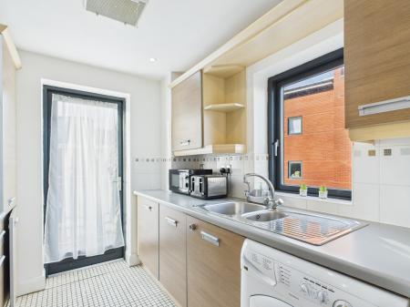 2 bedroom Flat for sale in Rickman Drive, Birmingham, B15