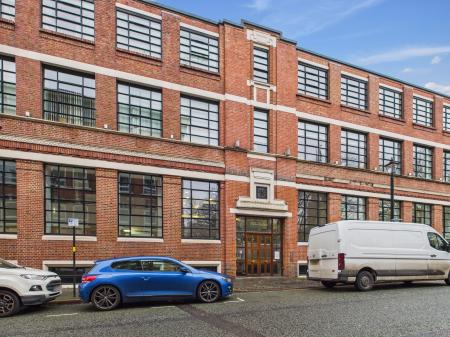 1 bedroom Flat to let in St Pauls Square, Birmingham, B3