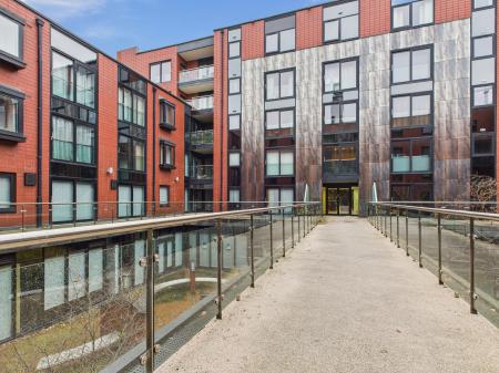 1 bedroom Flat to let in St Pauls Square, Birmingham, B3
