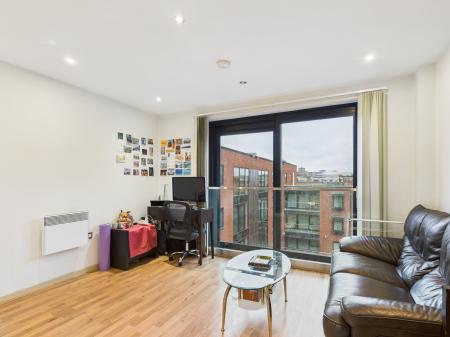 1 bedroom Flat to let in St Pauls Square, Birmingham, B3