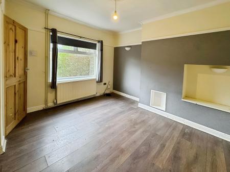 2 bedroom Terraced House to let in Belgrave Boulevard, Leicester, LE4