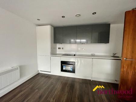 2 bedroom Flat to let in Wrentham Street, Digbeth, Birmingham, B5