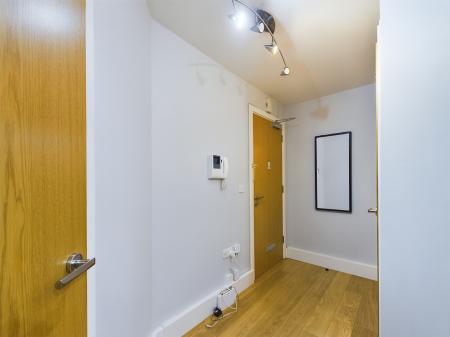 1 bedroom Flat to let in Southside Development, City Centre, Birmingham, B5