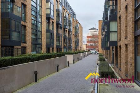 1 bedroom Flat to let in Southside Development, City Centre, Birmingham, B5