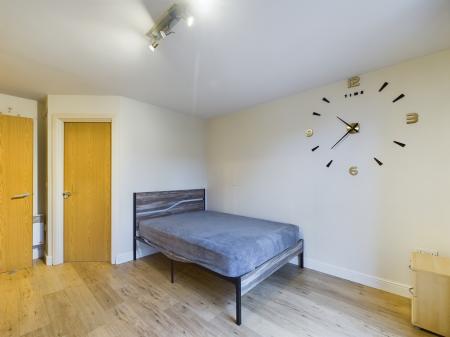 2 bedroom Flat to let in Southside Development, City Centre, Birmingham, B5