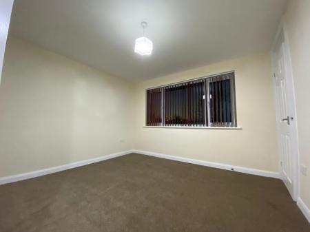 2 bedroom Maisonette to let in Park Close, Erdington, Birmingham, B24