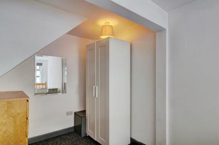 5 bedroom Terraced House to let in Small Lane, Stapleton, Bristol, BS16