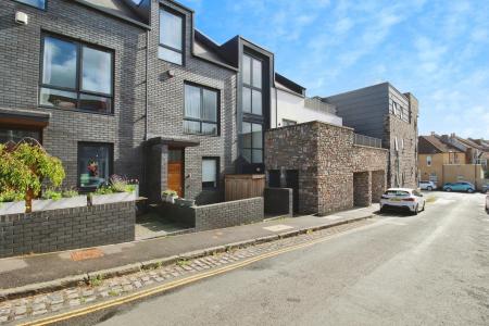 1 bedroom Flat for sale in Balfour Road, Southville, Bristol, BS3
