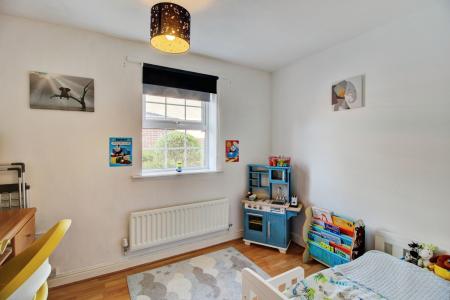 2 bedroom Flat for sale in Perrett Way, Ham Green, Bristol, BS20