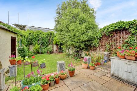 3 bedroom End of terrace house for sale in Petherton Road, Bristol, BS14