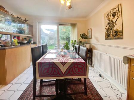 3 bedroom End of terrace house for sale in Petherton Road, Bristol, BS14