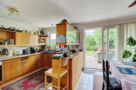 3 bedroom End of terrace house for sale in Petherton Road, Bristol, BS14