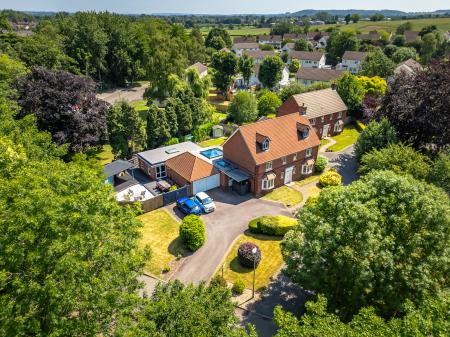 Queens Drive, Taunton, TA1