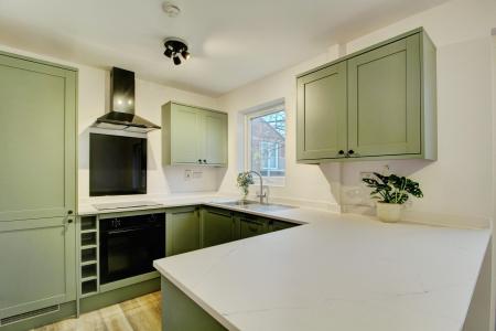 1 bedroom Flat to let in St Aidans Close, St George, Bristol, BS5