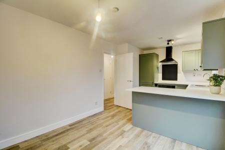 1 bedroom Flat to let in St Aidans Close, St George, Bristol, BS5