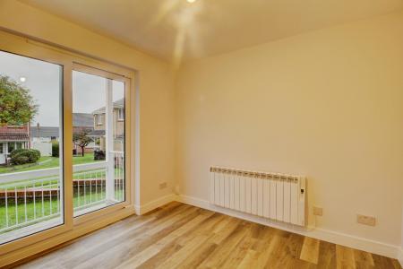 1 bedroom Flat to let in St Aidans Close, St George, Bristol, BS5
