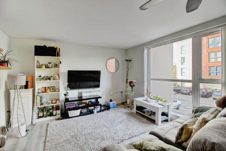 2 bedroom Flat to let in Paxton Drive, Ashton Gate, Bristol, BS3