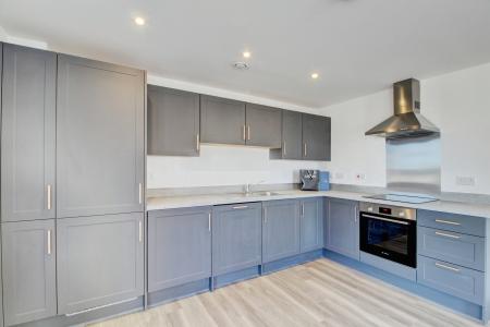 2 bedroom Flat to let in Clover Way, Stoke Gifford, Bristol, BS34