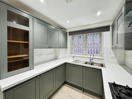 2 bedroom Town house to let in Redcross Lane, Old Market, Bristol, BS2